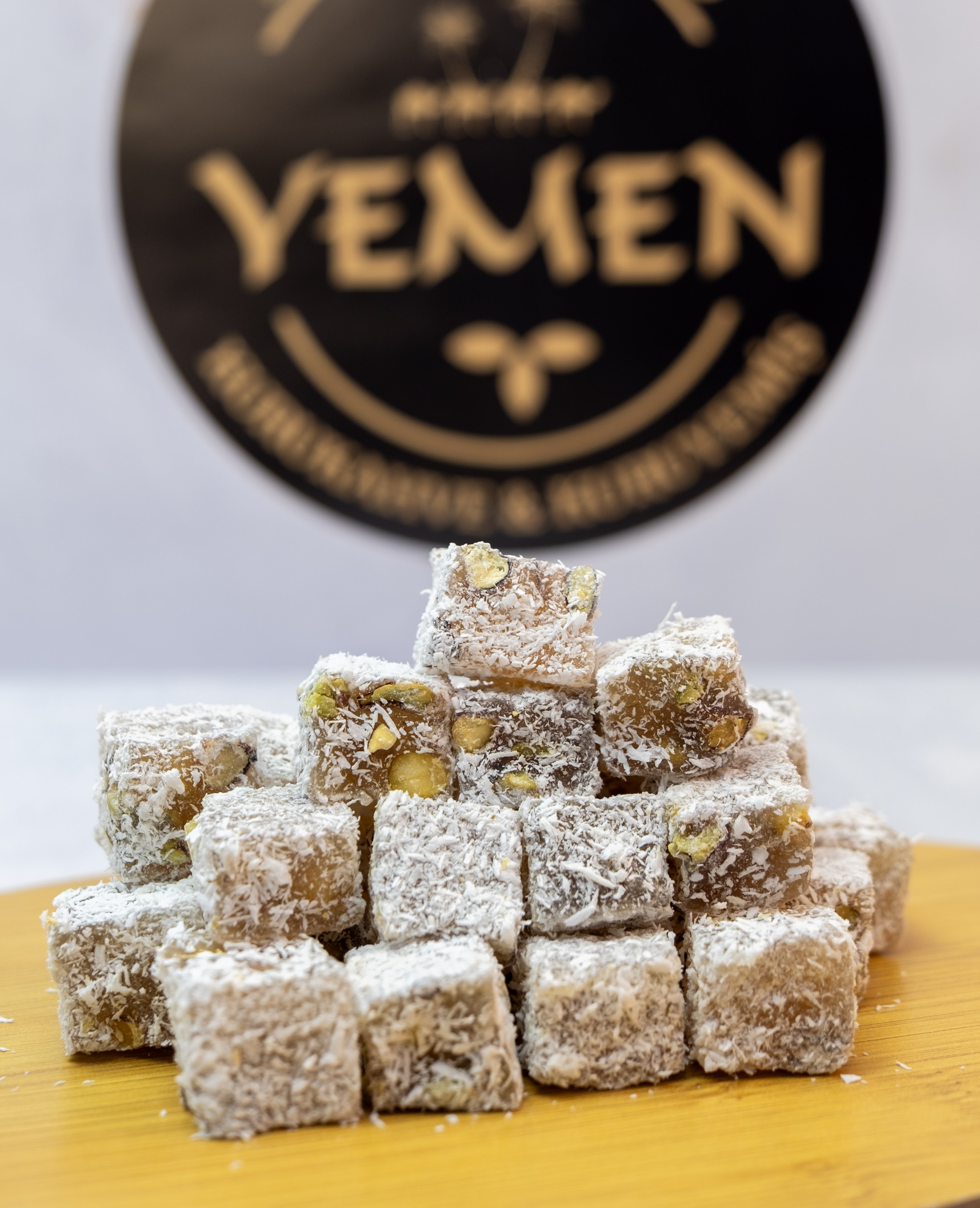 Hindistan Cevizli Fıstıklı Çifte Kavrulmuş Kuş Lokumu